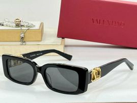 Picture of Valentino Sunglasses _SKUfw57426903fw